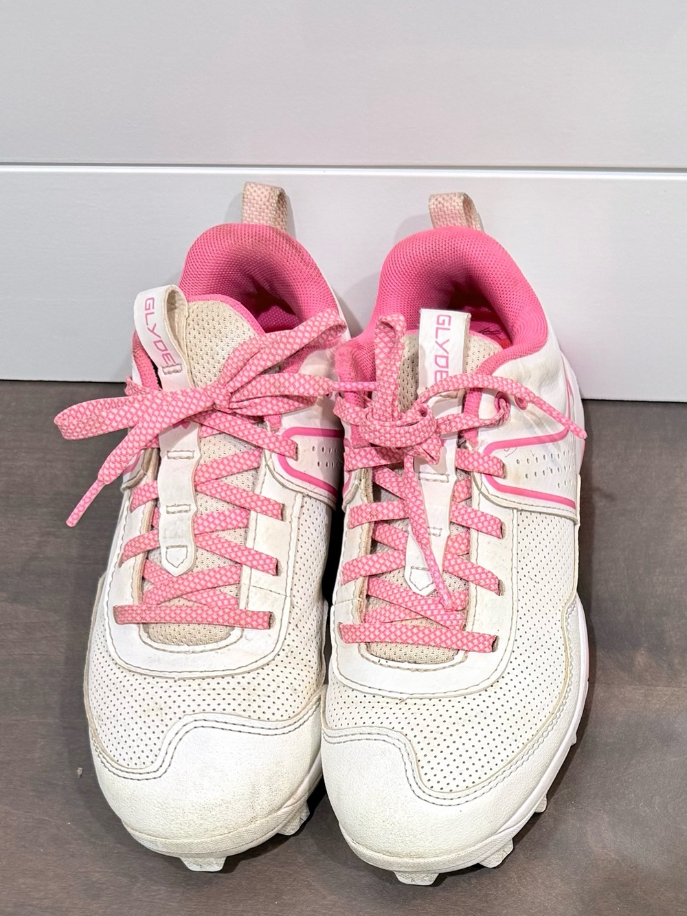Under Armour UA Glyde Softball Cleats White Pink Girls 2Y